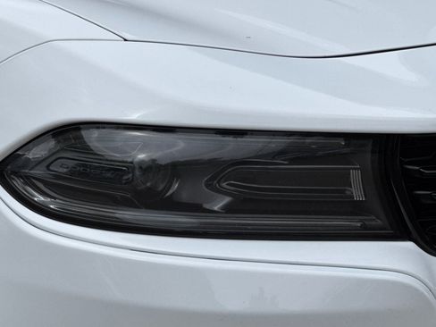 Used 2022 Dodge Charger SXT RWD image 10
