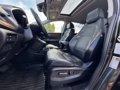Used 2017 Honda CR-V Touring image 14