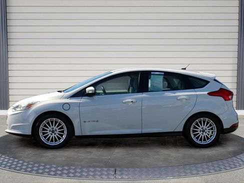Used 2016 Ford Focus Electric Hatchback FWD image 4