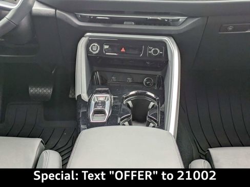 Certified 2025 Audi Q5 Premium Plus w/ Premium Plus AWD/4WD image 24