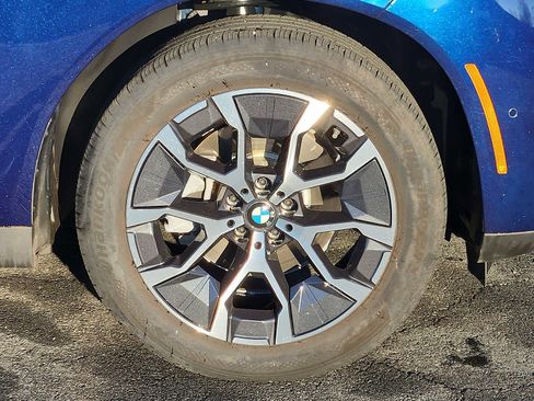 Used 2025 BMW X3 xDrive30i w/ Premium Package image 8