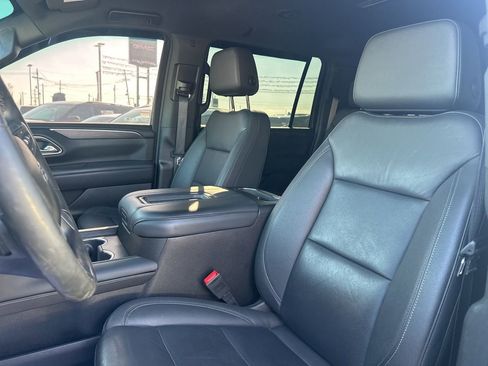 Certified 2024 Chevrolet Suburban Z71 w/ Luxury Package image 8