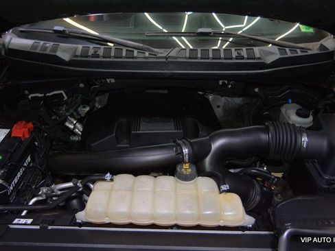 Used 2019 Ford F150 Lariat w/ Equipment Group 502A Luxury image 34