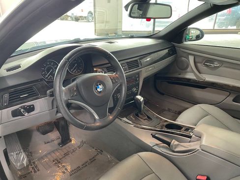 Used 2009 BMW 328i Convertible image 24