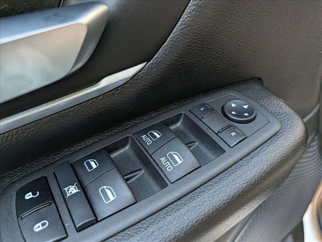Used 2022 RAM 1500 Big Horn AWD/4WD image 29