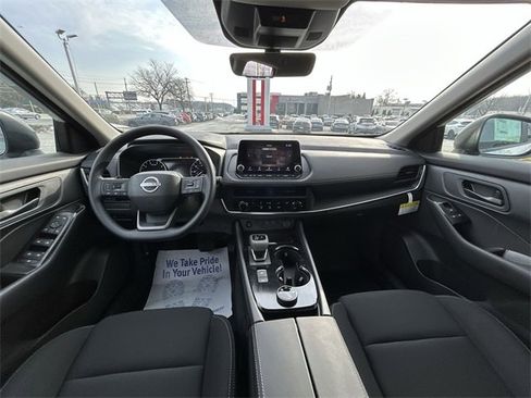 Certified 2025 Nissan Rogue S image 12