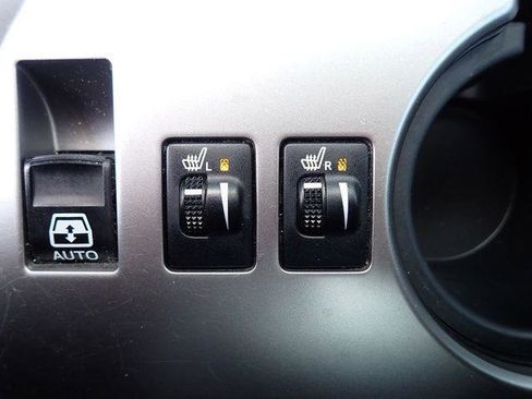 Certified 2018 Toyota 4Runner SR5 Premium image 25