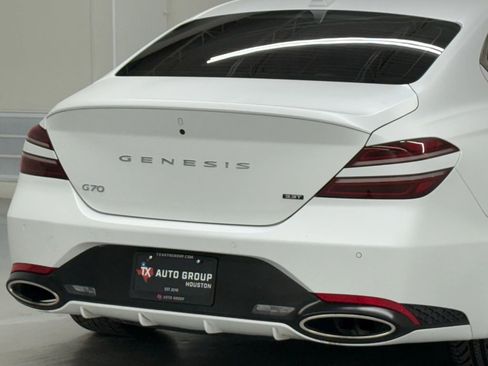 Used 2022 Genesis G70 3.3T Launch Edition image 37