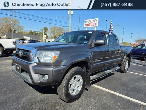 Used 2015 Toyota Tacoma PreRunner w/ SR5 Package image 4