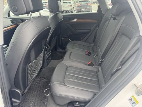 Used 2023 Audi Q5 2.0T Premium image 8