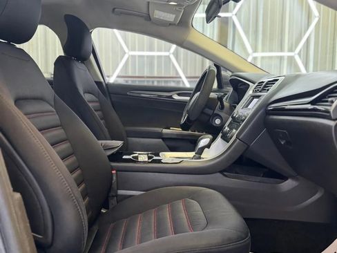 Used 2016 Ford Fusion SE w/ Equipment Group 201A image 35