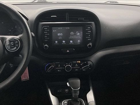 Used 2020 Kia Soul S FWD image 7