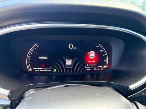 Used 2023 Acura MDX SH-AWD w/ Technology Package image 17