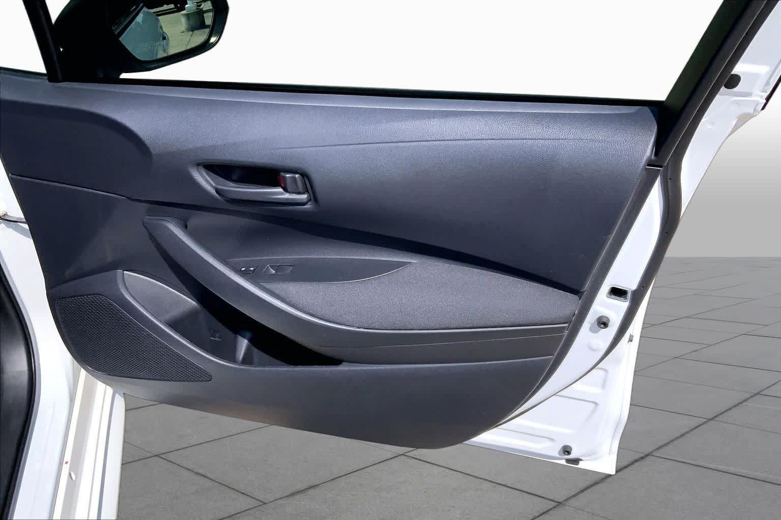 Used 2023 Toyota Corolla LE FWD image 22