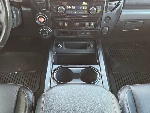 Used 2023 Nissan Titan PRO-4X w/ Pro-4x Convenience Package AWD/4WD image 12