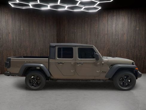 Used 2020 Jeep Gladiator Sport w/ Trailer Tow Package AWD/4WD image 8