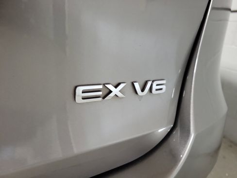 Used 2019 Kia Sorento EX image 8