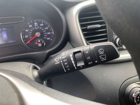 Used 2020 Kia Sorento L image 30