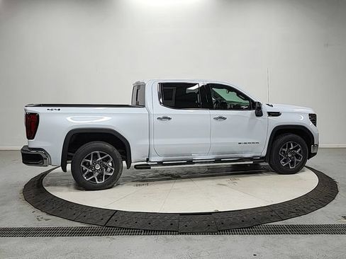 New 2026 GMC Sierra 1500 SLT w/ SLT Premium Plus Package AWD/4WD image 8