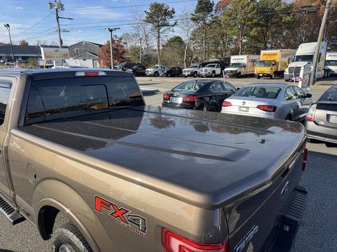 Used 2015 Ford F150 Lariat w/ Equipment Group 502A Luxury image 10