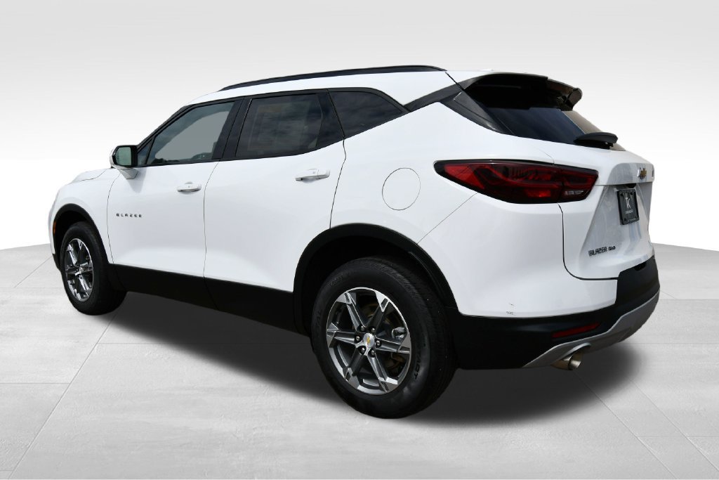 Used 2023 Chevrolet Blazer LT w/ Convenience Package AWD/4WD image 5