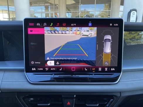 New 2026 Volkswagen Tiguan SE FWD image 4