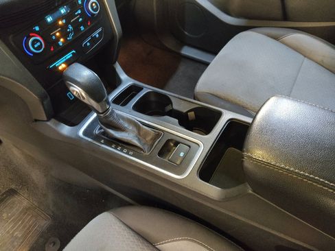 Used 2018 Ford Escape SE image 26