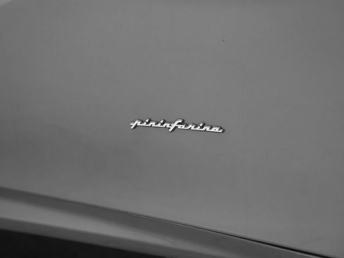 Used 2014 Ferrari F12 Berlinetta RWD image 10