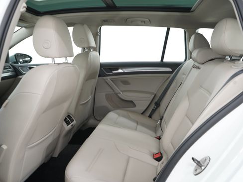 Used 2017 Volkswagen Golf Alltrack SE image 14