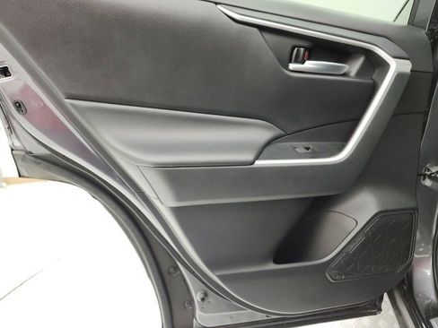 Used 2024 Toyota RAV4 XLE Premium image 9