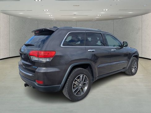 Used 2018 Jeep Grand Cherokee Limited image 3