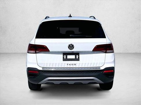 Used 2023 Volkswagen Taos S FWD image 4