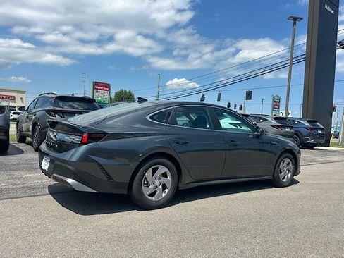 New 2026 Hyundai Sonata SE FWD image 8