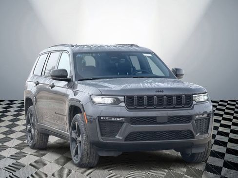 New 2026 Jeep Grand Cherokee L Limited w/ Limited Altitude Package image 4