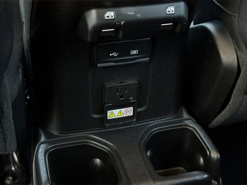 Used 2019 Jeep Wrangler Unlimited Rubicon image 16