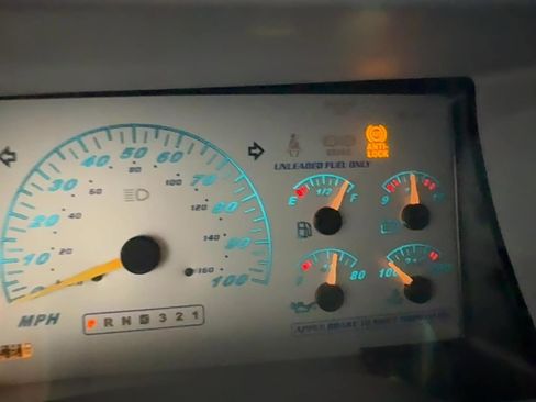 Used 1995 GMC Yukon SLE image 22