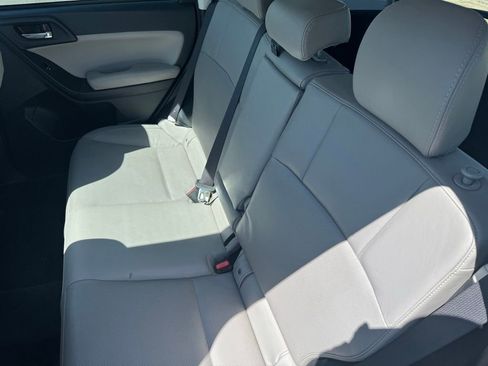 Used 2018 Subaru Forester 2.5i Limited AWD/4WD image 9