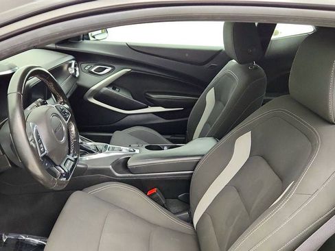 Used 2017 Chevrolet Camaro LT RWD image 19