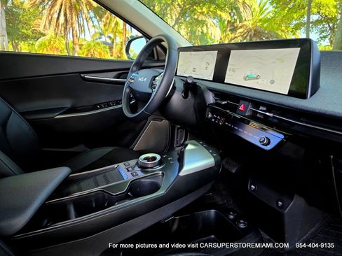 Used 2022 Kia EV6 Wind RWD image 35