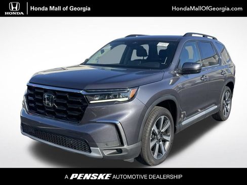 Used 2024 Honda Pilot Touring image 1