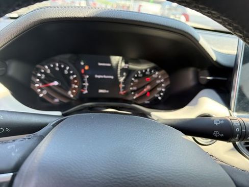 Used 2025 Jeep Compass Limited AWD/4WD image 18