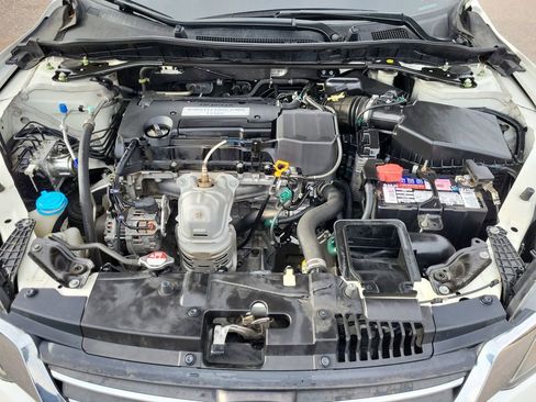 Used 2015 Honda Accord EX image 19