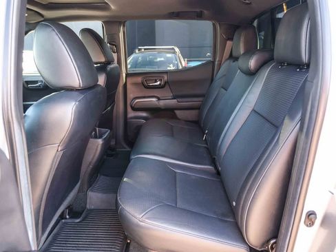 Certified 2022 Toyota Tacoma TRD Off-Road w/ TRD Premium Off Road Package AWD/4WD image 20