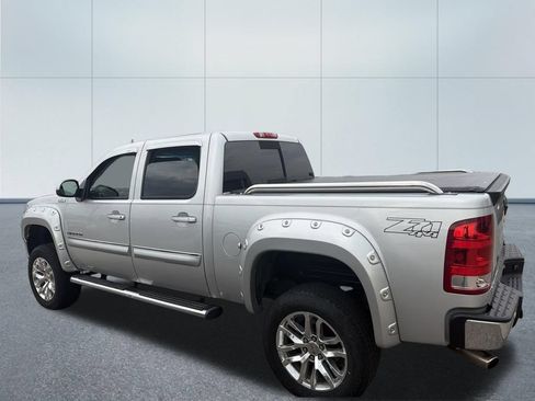 Used 2013 GMC Sierra 1500 SLT w/ All-Terrain Package AWD/4WD image 10
