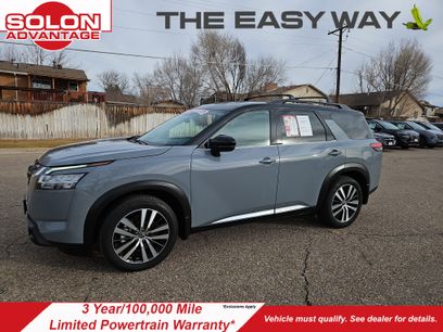 Used 2023 Nissan Pathfinder Platinum w/ Lighting Package (N92)