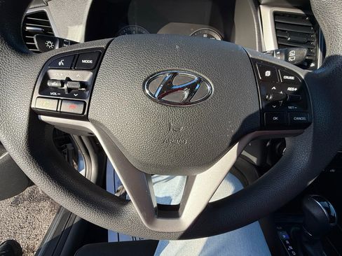 Used 2017 Hyundai Tucson SE image 14