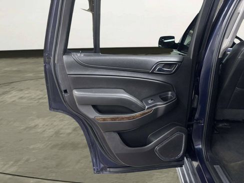 Used 2018 Chevrolet Tahoe LT AWD/4WD image 16