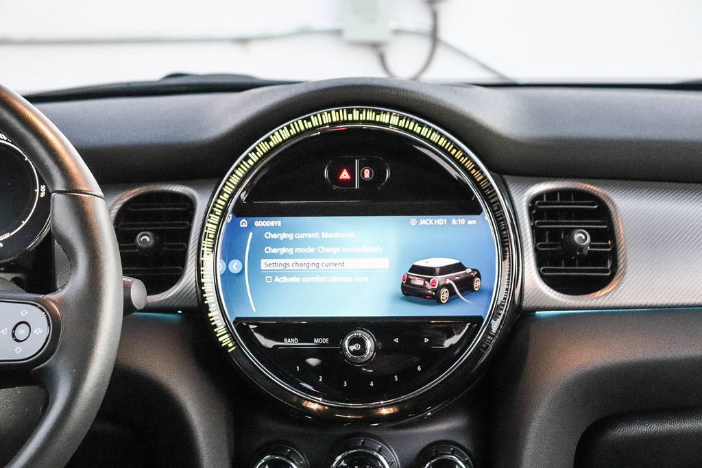 Used 2024 MINI Cooper SE FWD image 16