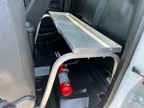 Used 2022 Chevrolet Colorado LT w/ Fleet Safety Package RWD image 19