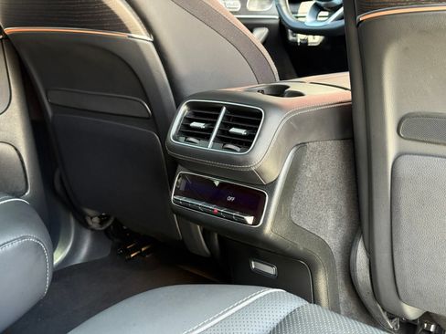 Used 2023 Mercedes-Benz GLS 580 4MATIC image 31